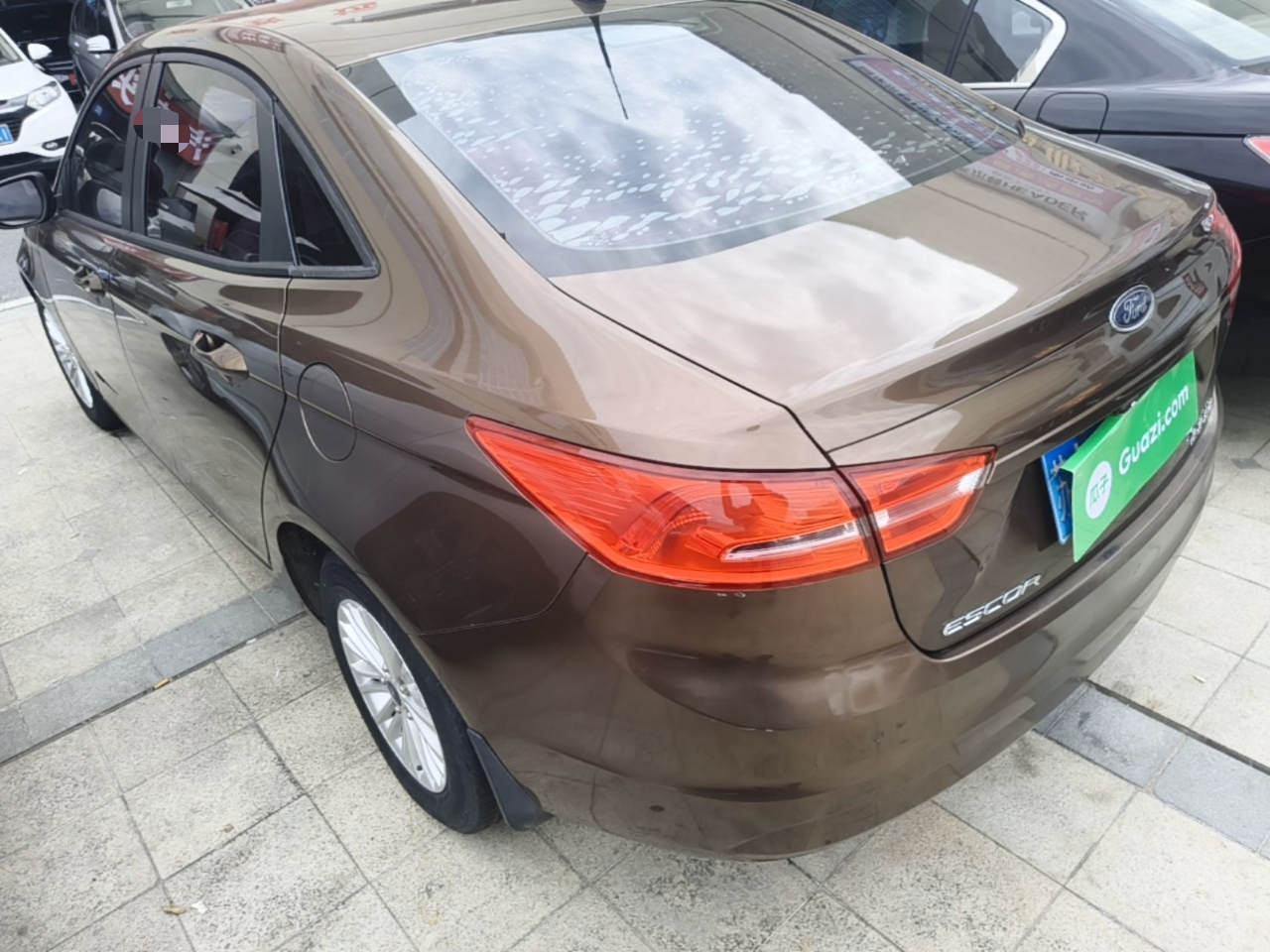 Escort 2015 1.5L MT Comfort photo 4