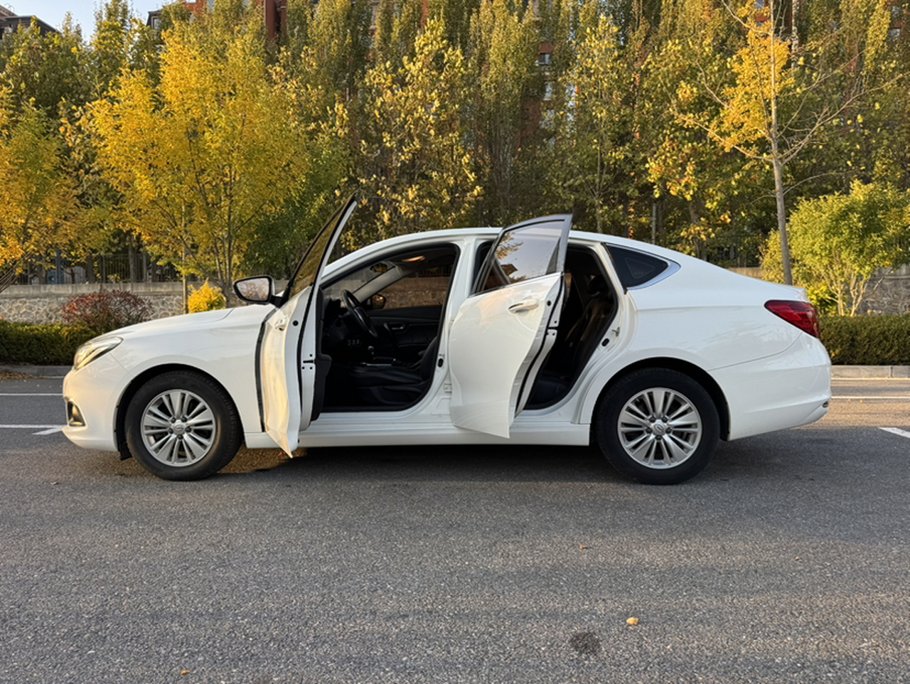 GAC Trumpchi GA6 2016 235T DCT Comfort photo 5