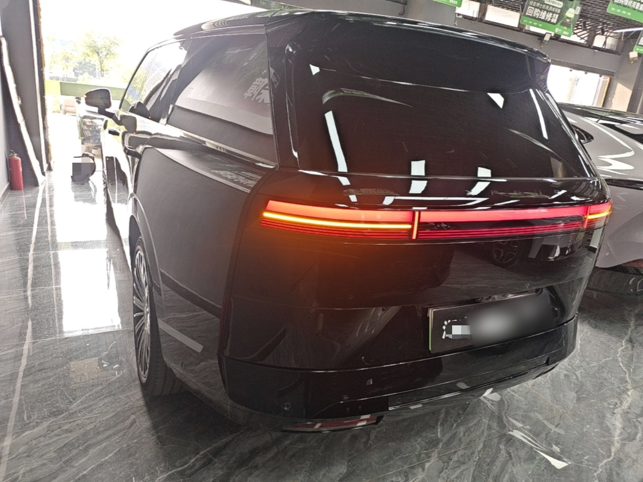 GX 2026 EV 750 AWD Ultra Flagship photo 4
