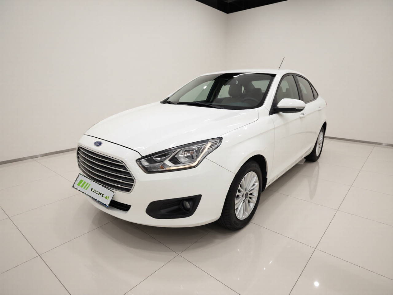 Escort 2015 1.5L AT Comfort
