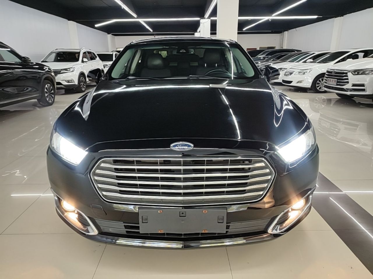 Taurus 2016 EcoBoost 180 Luxury photo 2