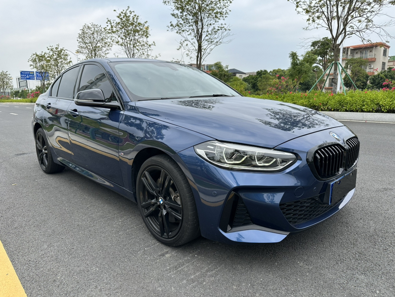 1 Series 2023 125i M Sport photo 4