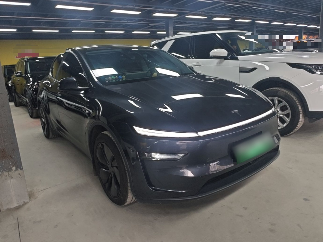 Model Y 2025 RWD photo 3