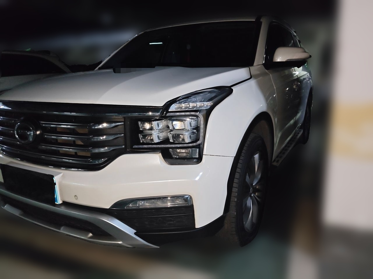 GAC Trumpchi GS8 2017 320T RWD Luxury Connected 7-Seater