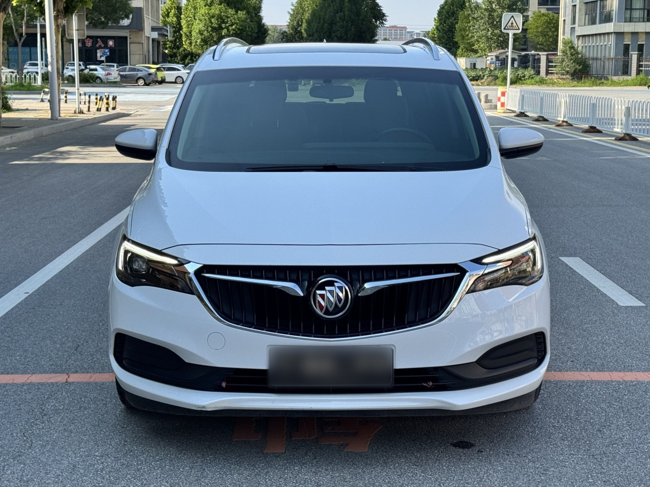 GL6 2021 323T Mild Hybrid Luxury photo 3