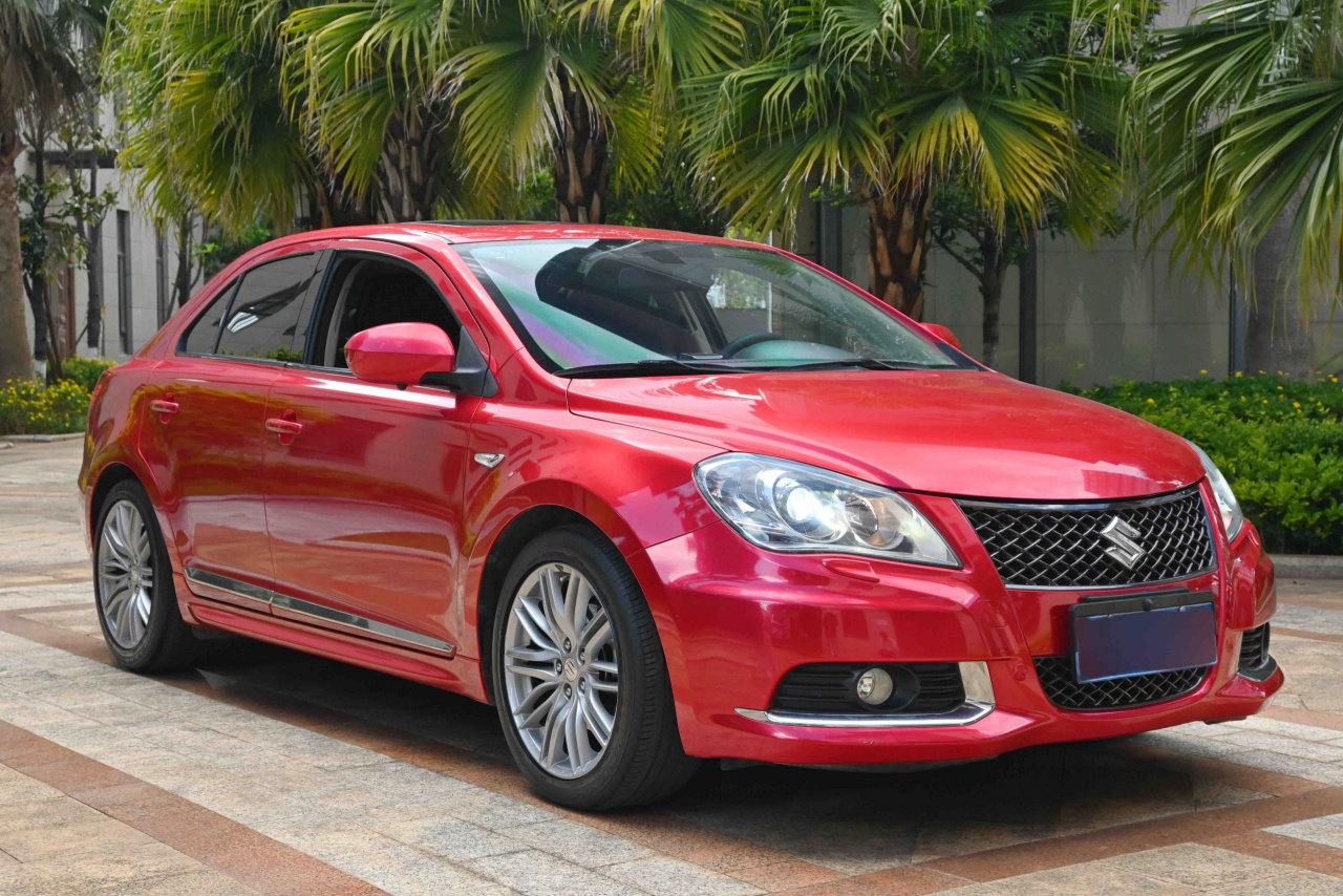 2011 2.4L RWD Sport photo 4