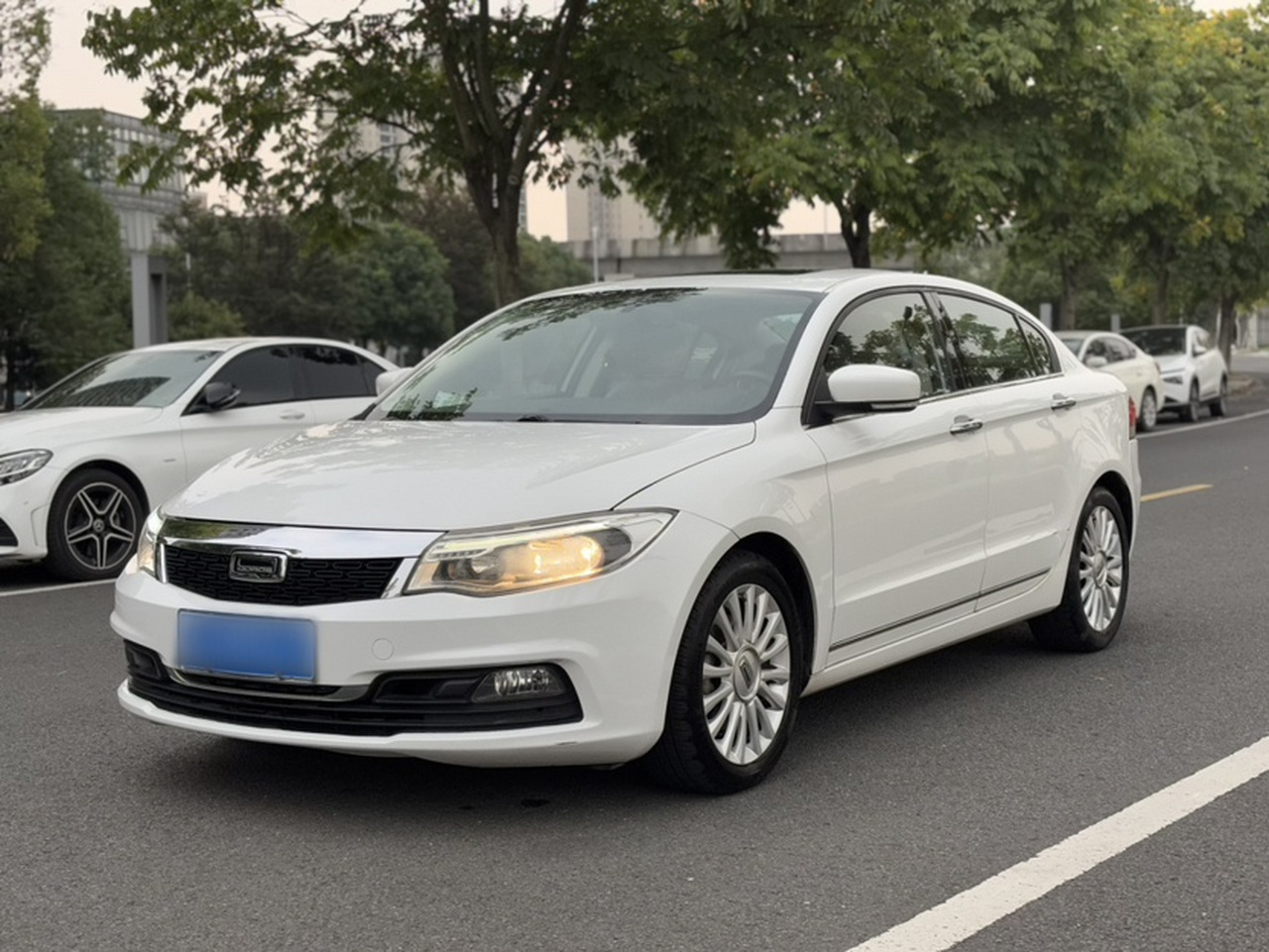 3 2014 Sedan 1.6T AT