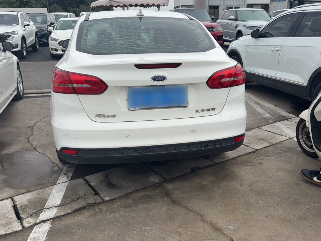 Focus 2017 Sedan 1.6L AT Fashion photo 5