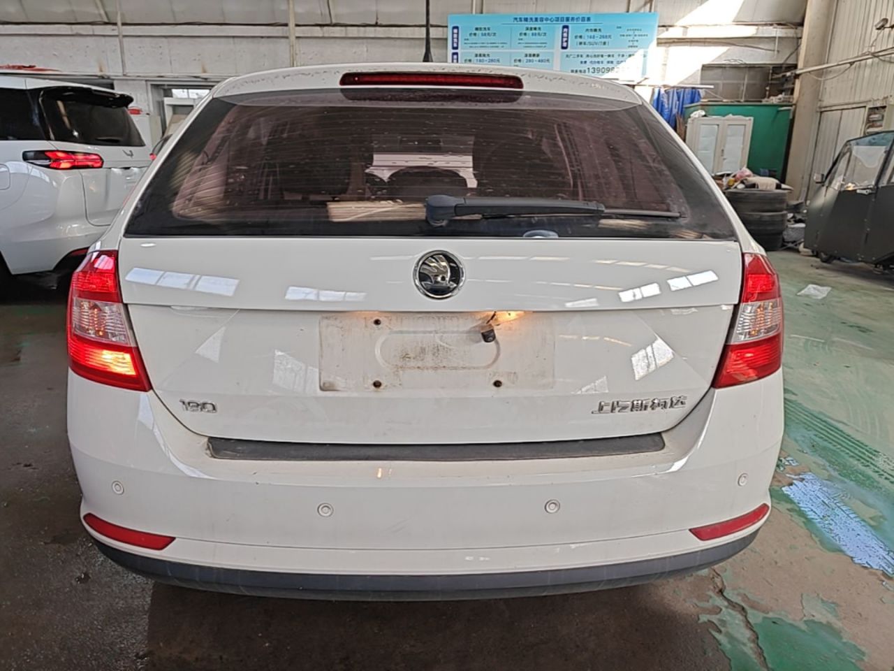 Rapid Spaceback 2018 1.6L AT Standard photo 3