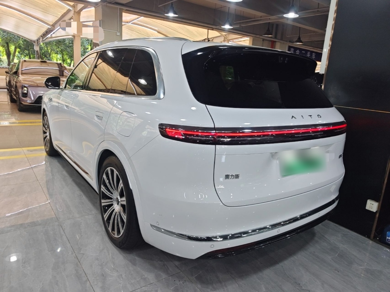 HIMA AITO M7 2026 EV Max AWD 5-Seater 192-Line LiDAR photo 4
