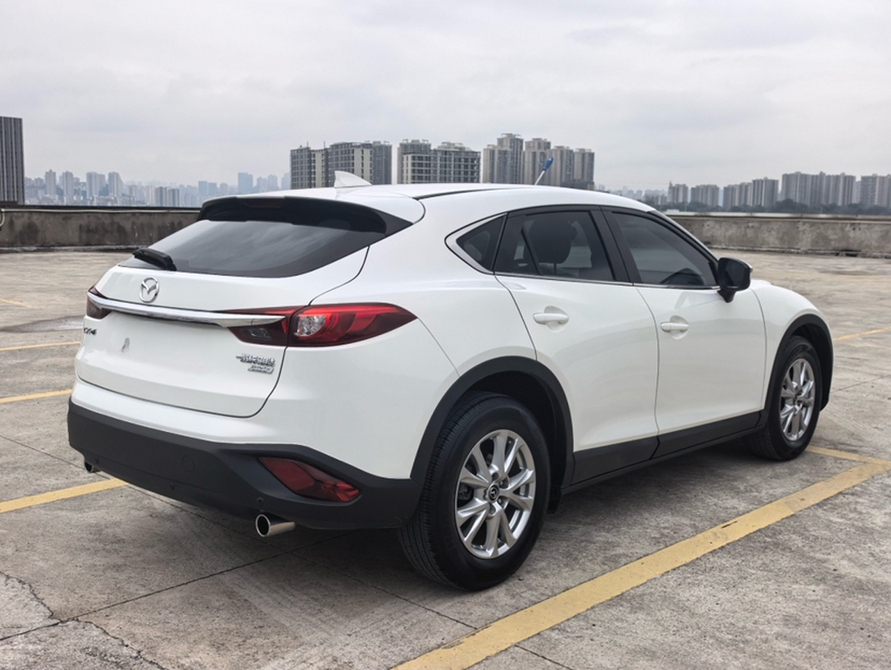 CX-4 2016 2.0L AT RWD photo 4