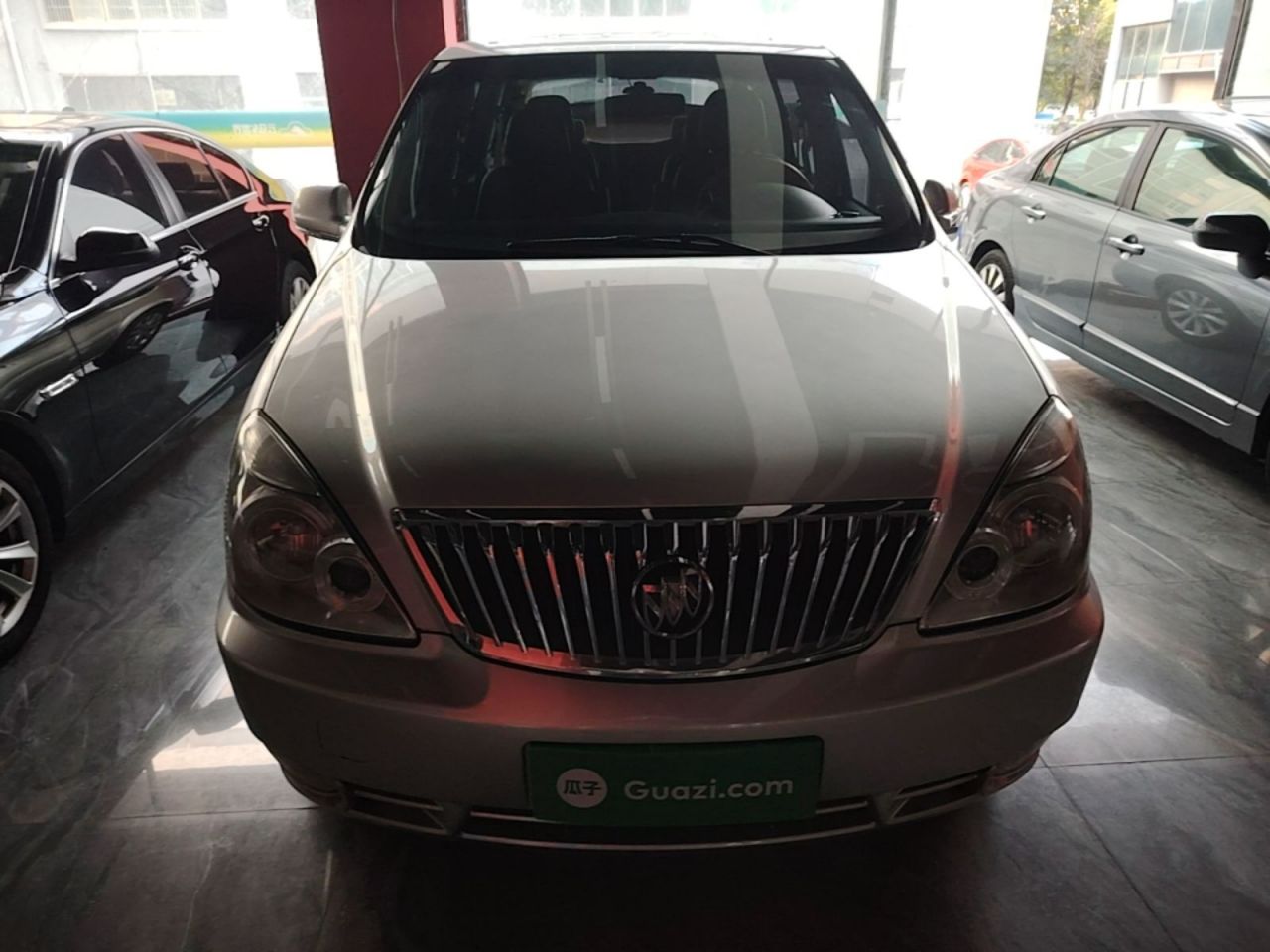 GL8 2014 2.4L Classic photo 2