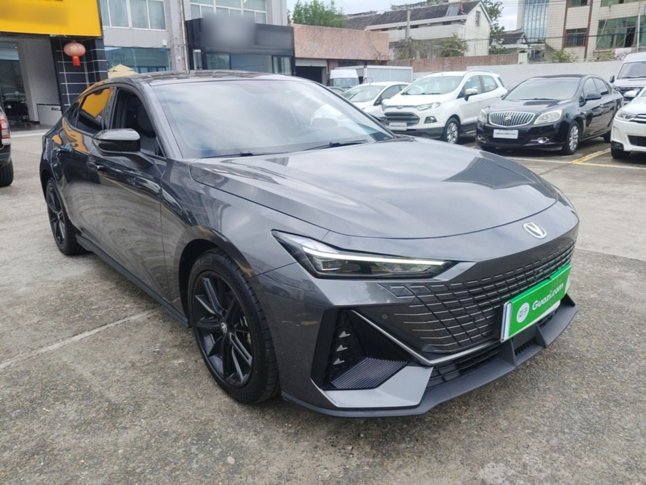 UNI-V 2022 1.5T Premium photo 5