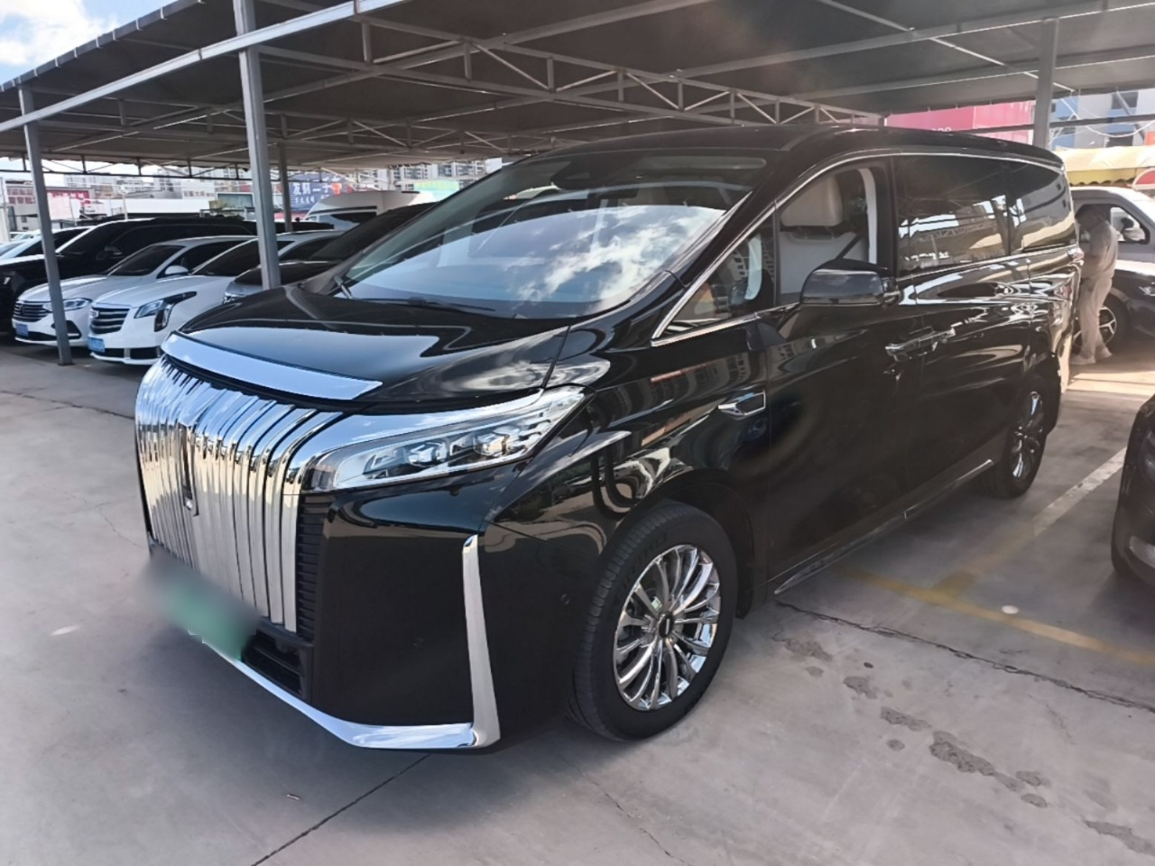 2023 AWD Flagship