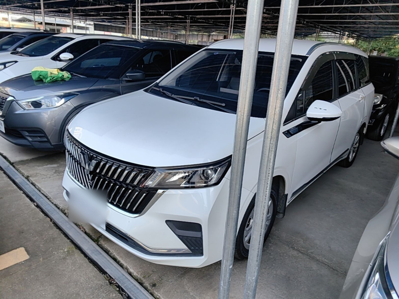 Wuling 2022 1.5L MT Comfort