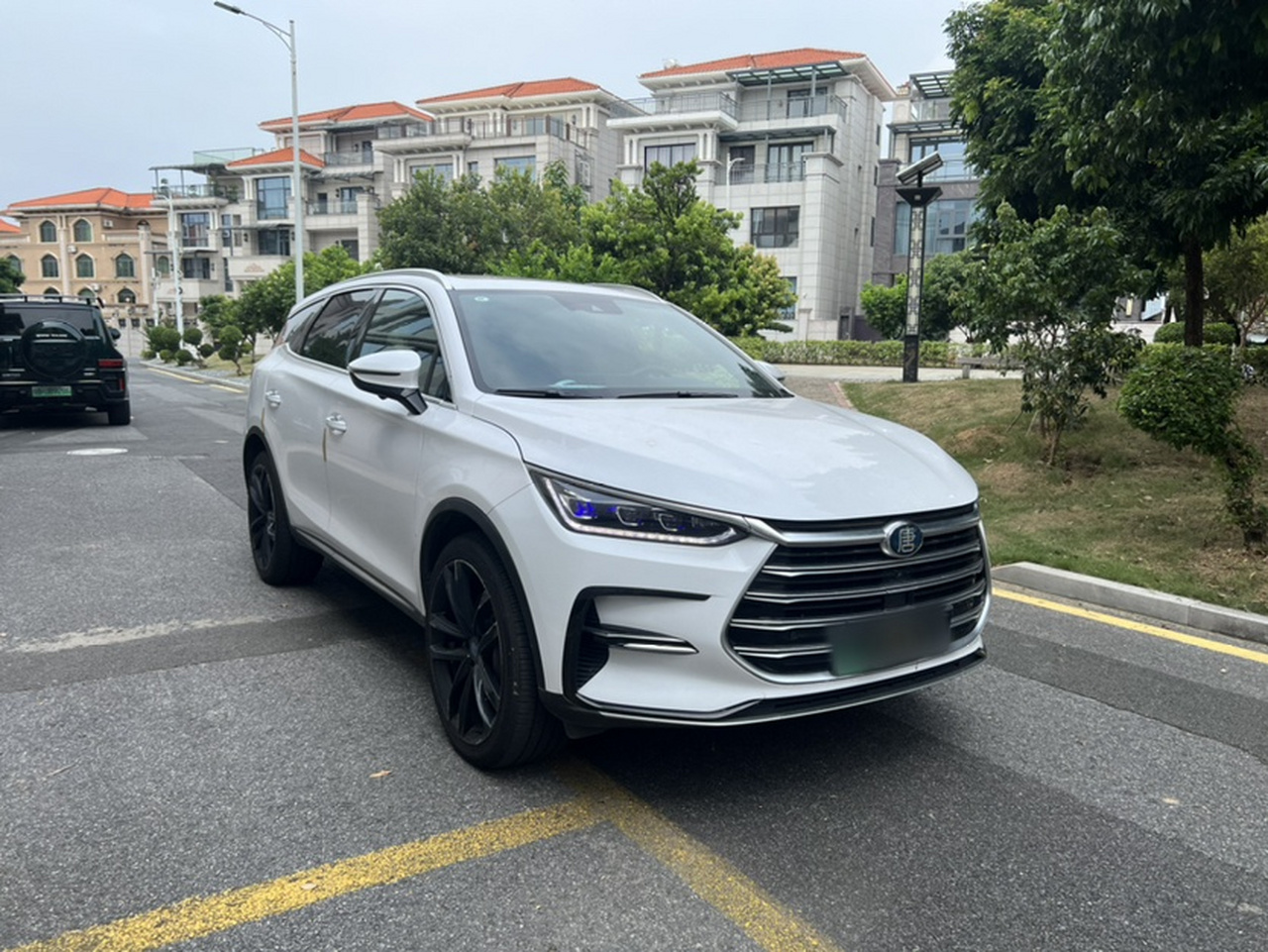 Tang EV 2021 DM 2.0T AWD Performance Founder Flagship photo 3