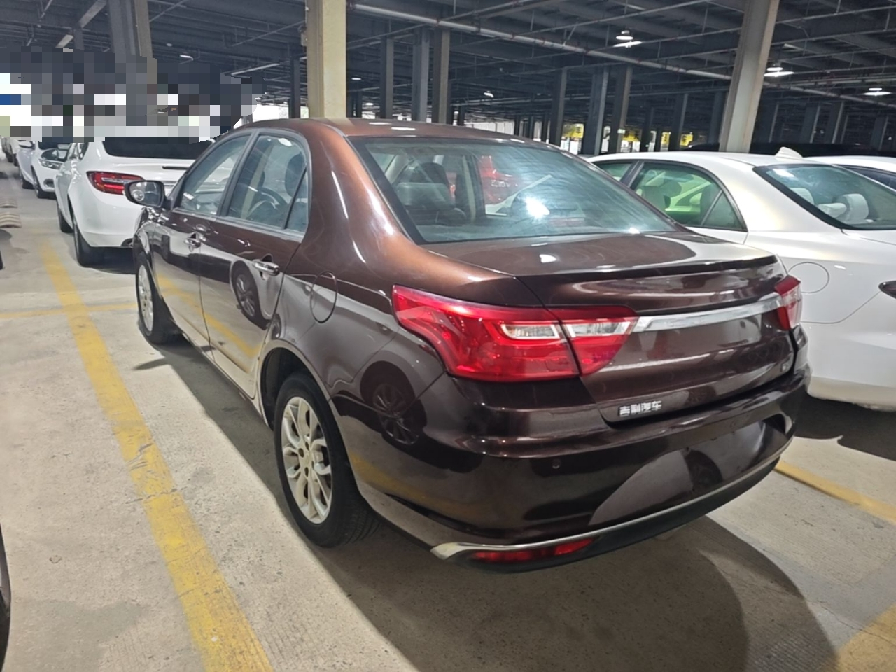 Vision 2018 1.5L AT photo 4