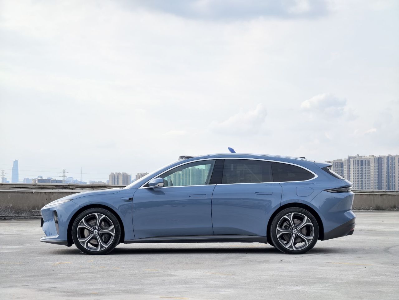 ET5T 2023 75kWh Touring photo 4
