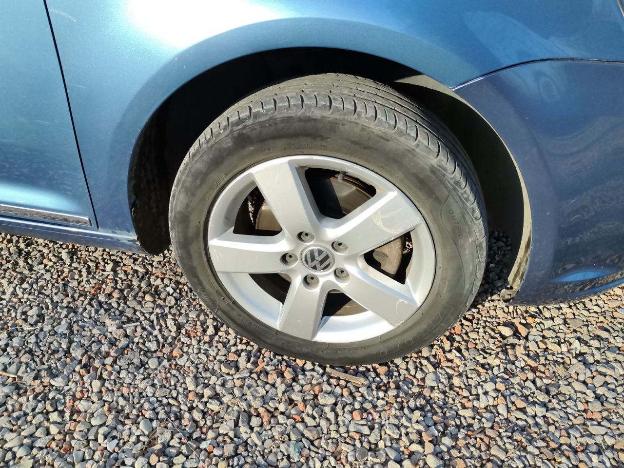 2013 1.4T DSG Comfort 5-Seater photo 3