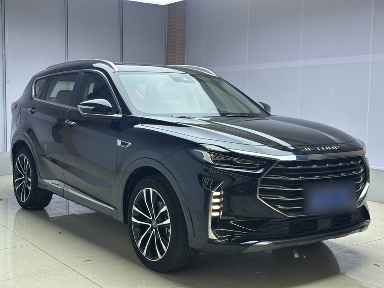 X70 PLUS 2021 1.6T DCT 5-Seater photo 3