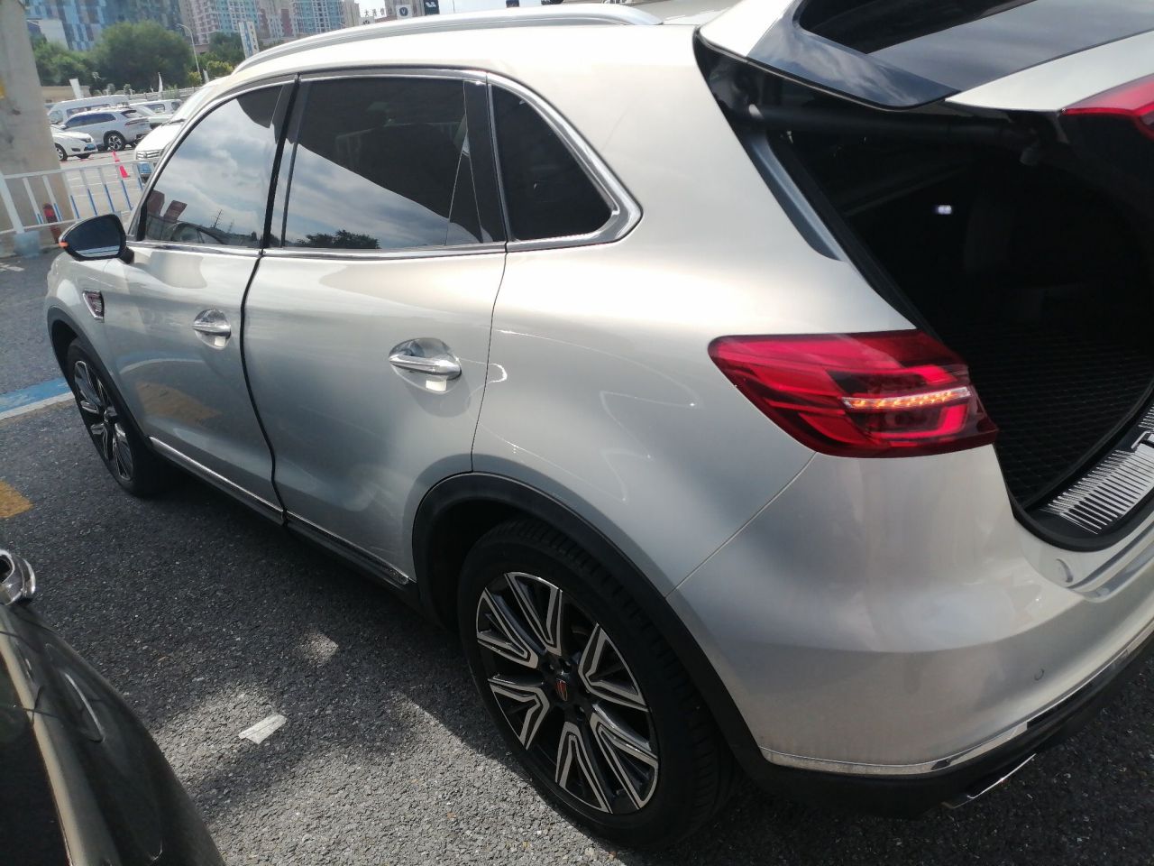 HS5 2022 2.0T Connected AWD photo 4