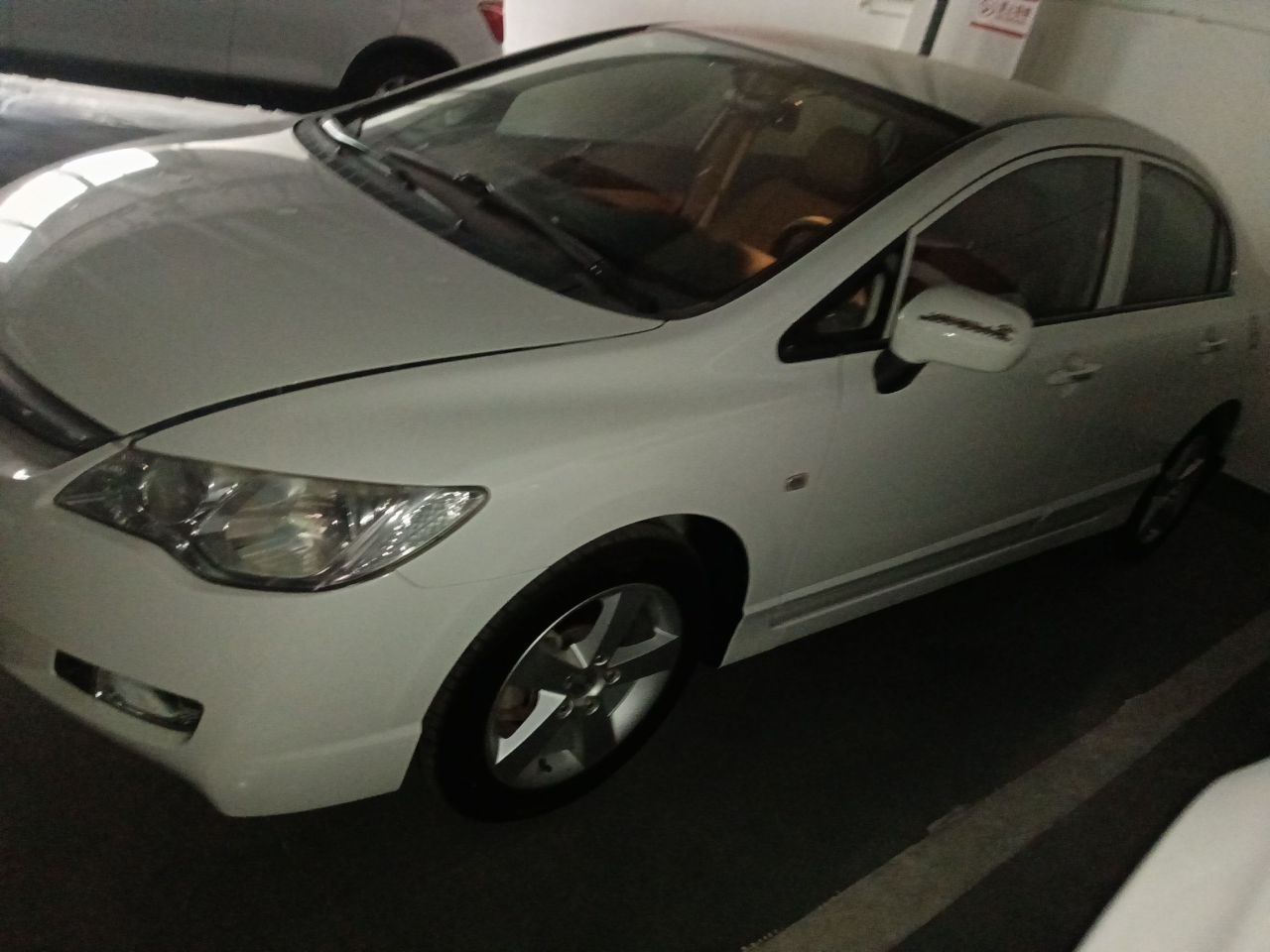 CiiMO 2012 1.8L AT