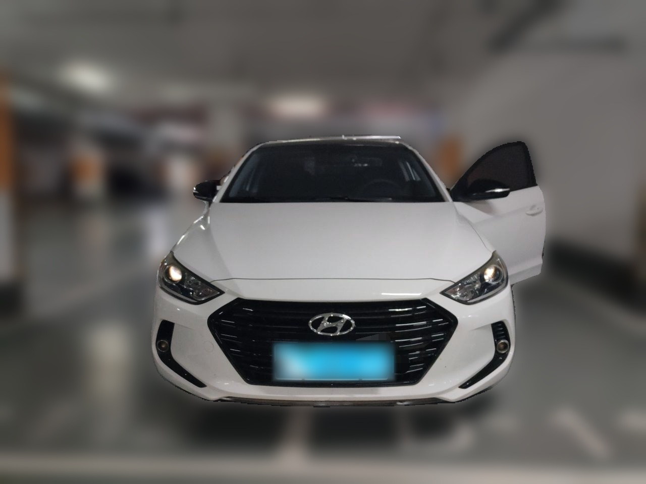 Elantra 2016 1.6L MT Smart photo 2