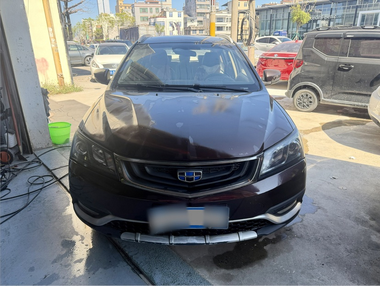 Emgrand 2017 Hatchback RS 1.5L CVT photo 2