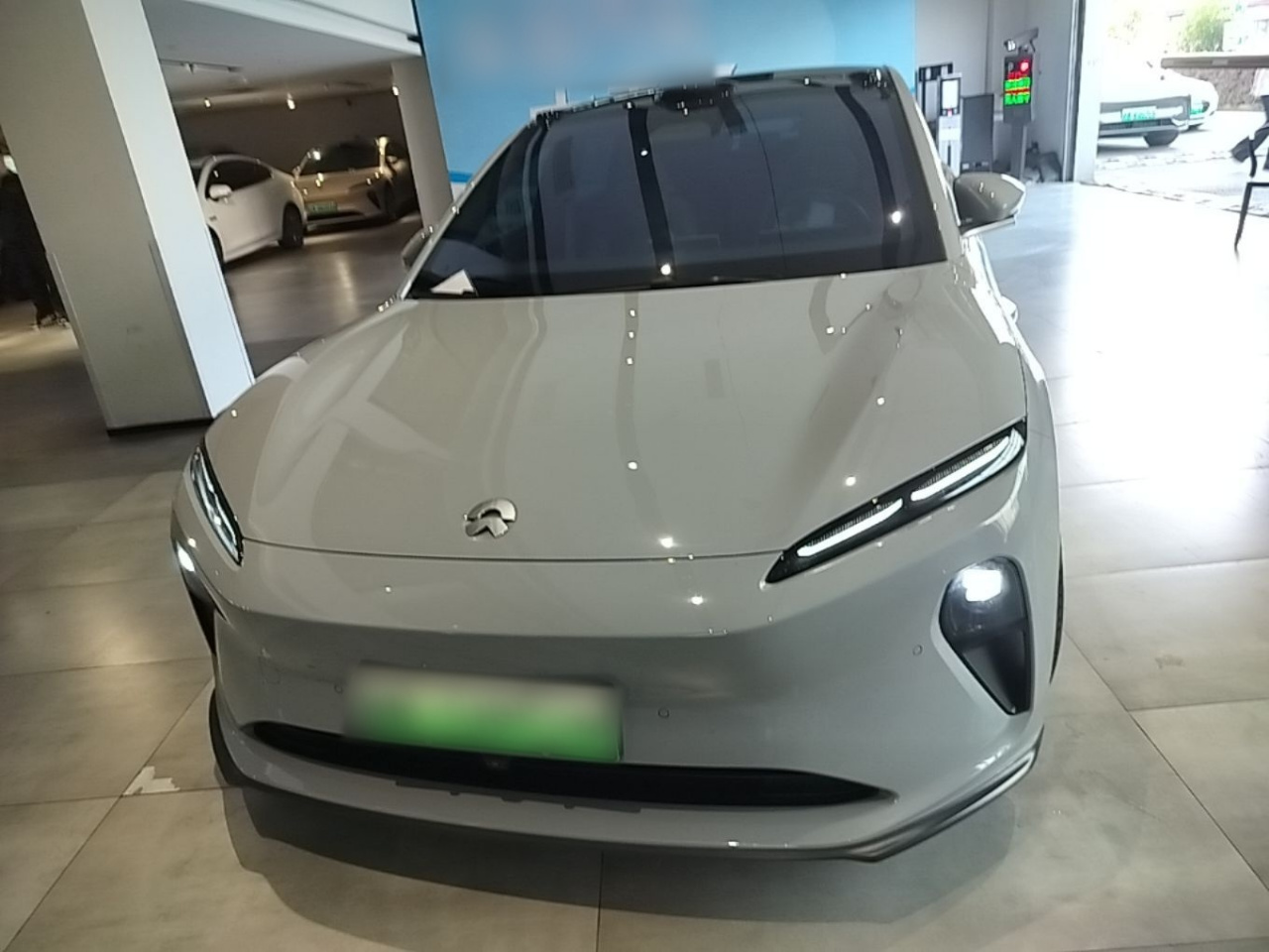 ET5T 2024 75kWh Touring photo 2