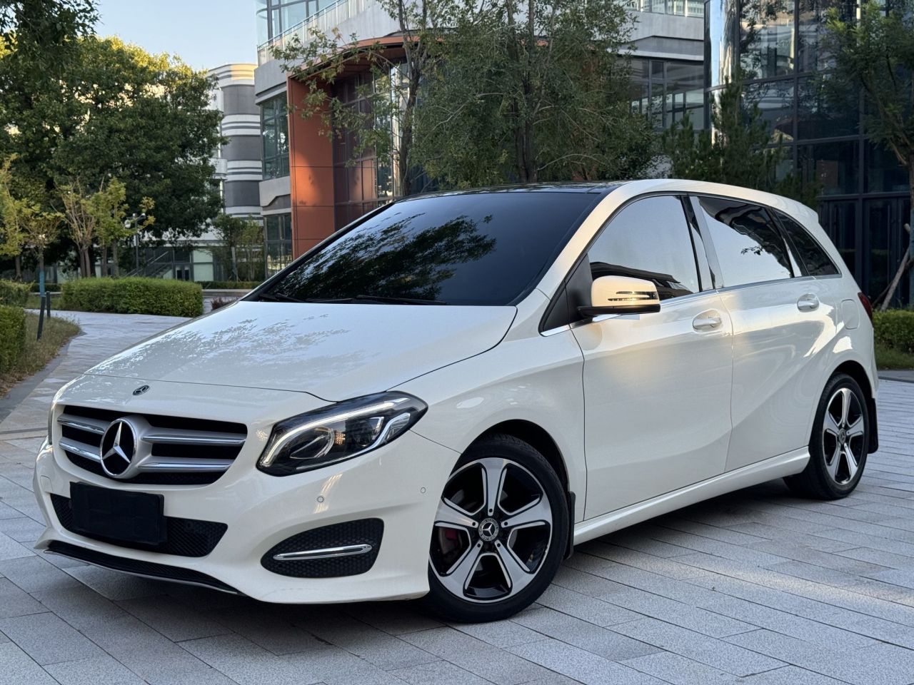 B-Class 2017 B 200 Fashion