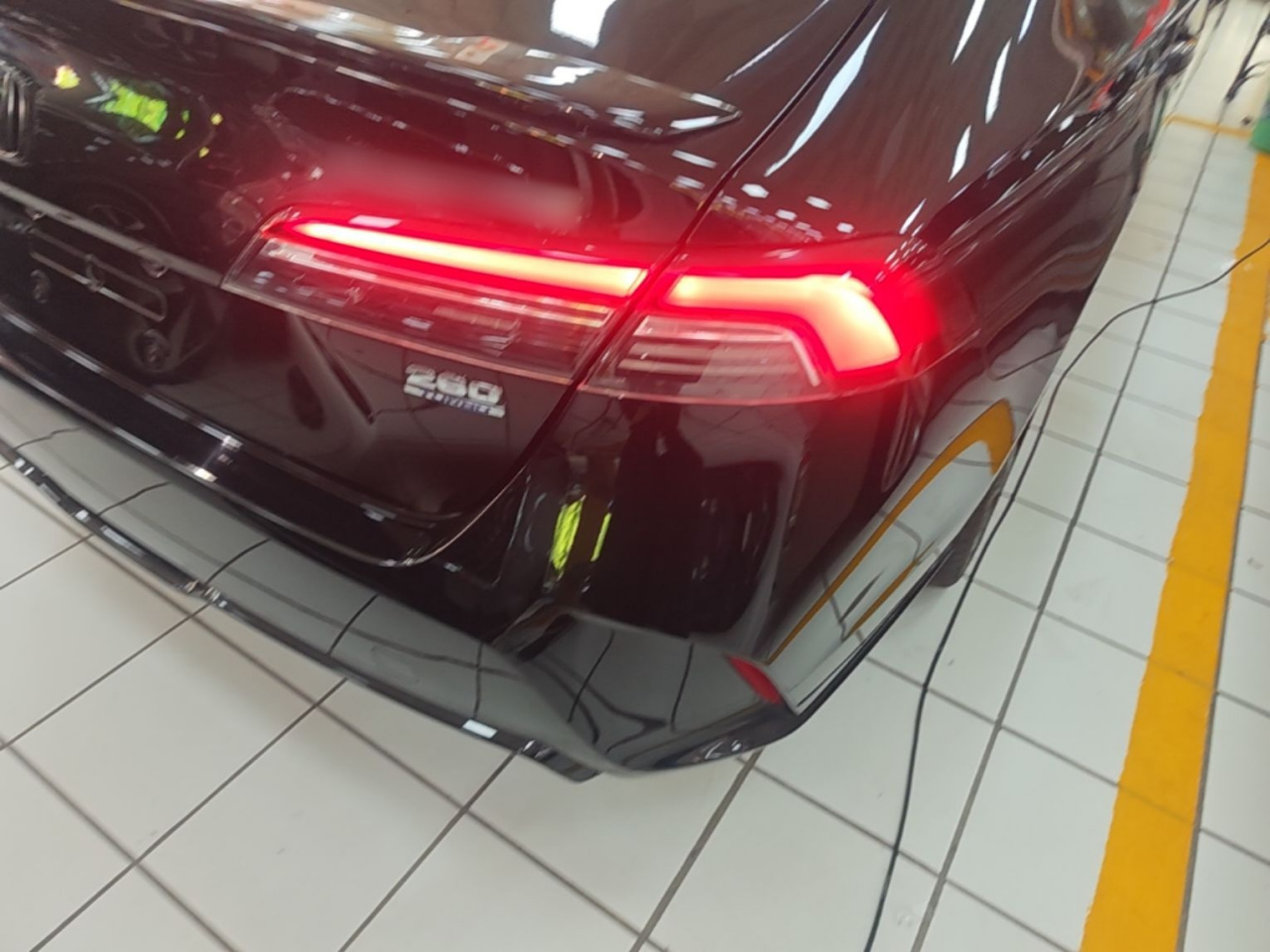 2023 260TURBO photo 2