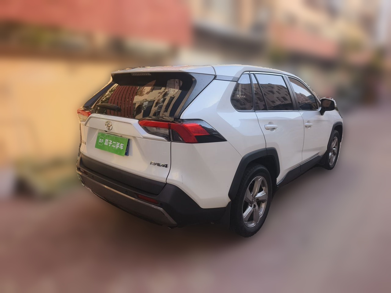 RAV4 2021 2.0L CVT RWD photo 4