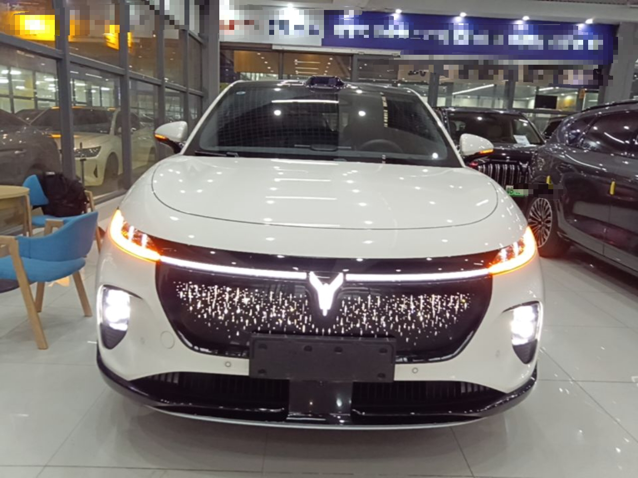 Voyah 2025 AWD Qiankun photo 2