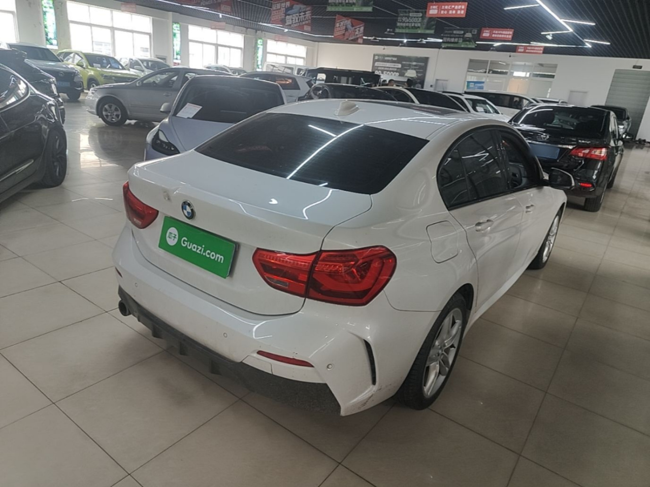 1 Series 2019 118i M Sport Package photo 4