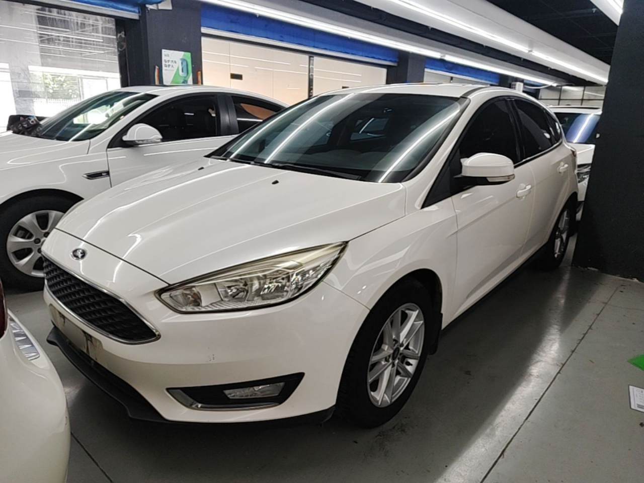 Focus 2017 Hatchback 1.6L AT Fashion