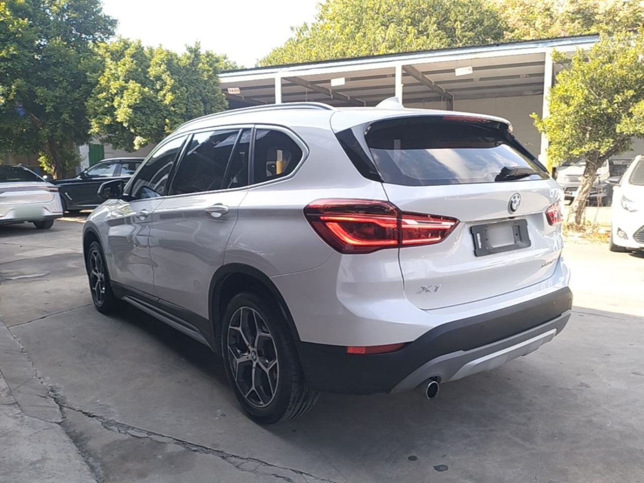X1 2019 sDrive18Li Exclusive photo 4