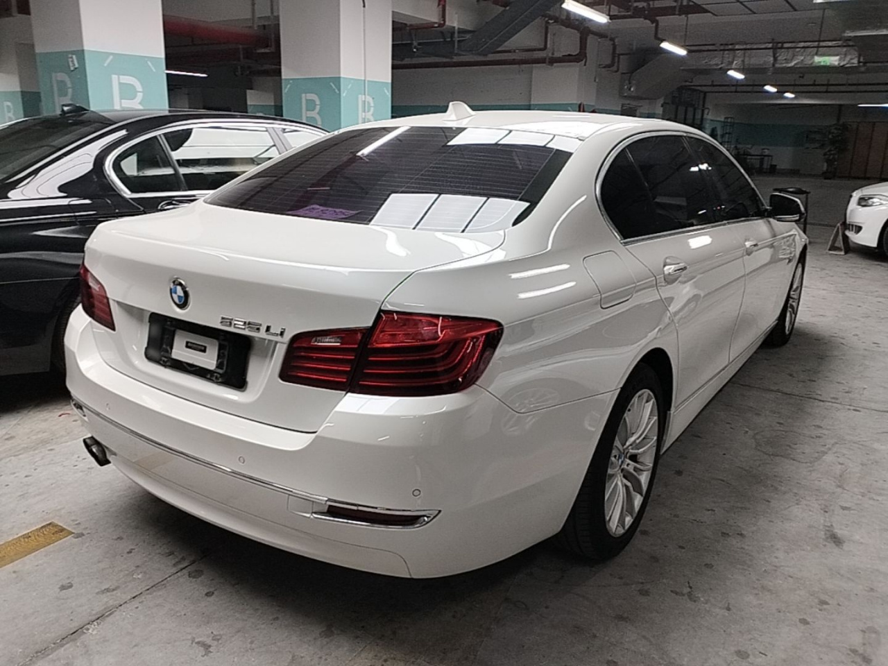 5 Series 2017 525Li Luxury Design Package photo 4