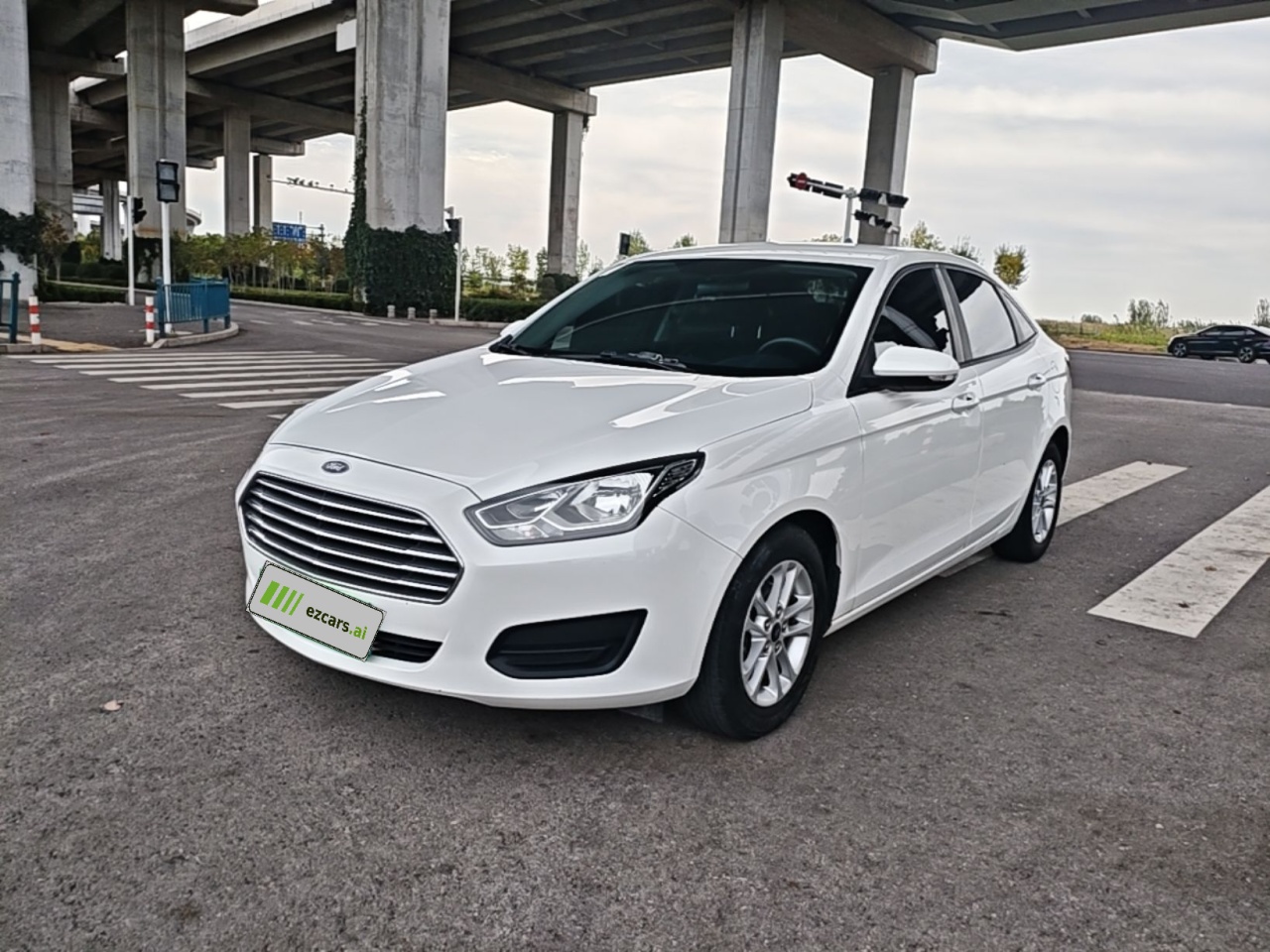 Escort 2019 Facelift 1.5L MT China VI