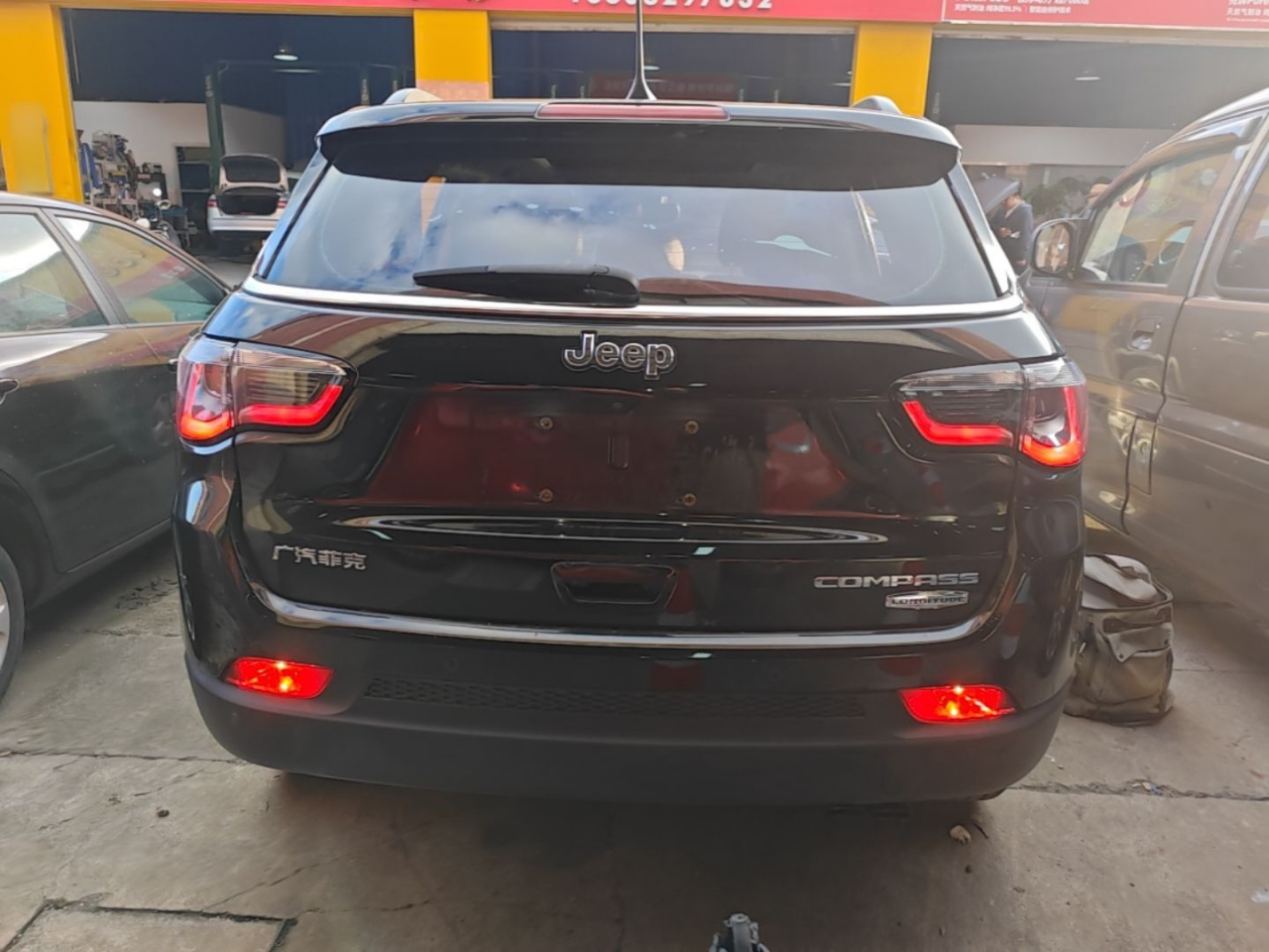 Compass 2017 200T AT photo 5
