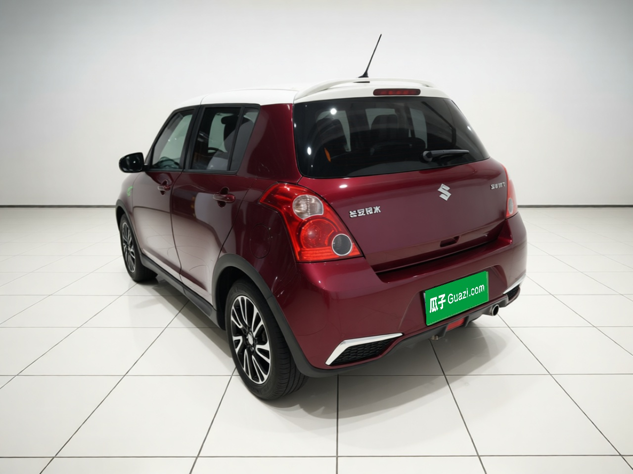 Swift 2013 1.5L AT 20 photo 4