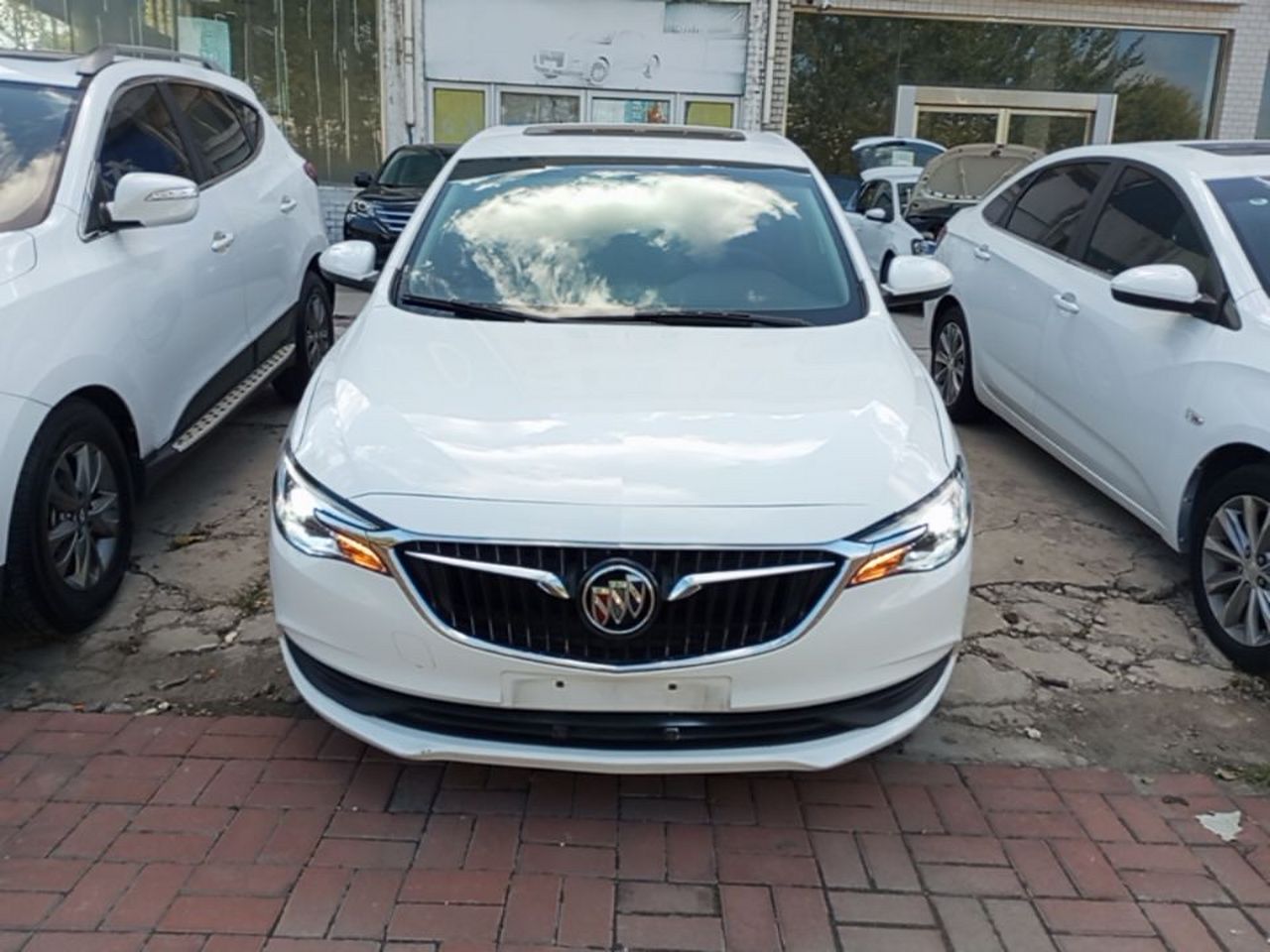Excelle 2021 Facelift Classic 1.5L AT Progressive photo 2