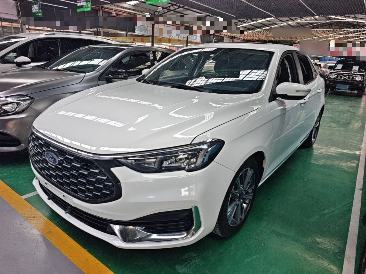 Escort 2021 1.5L AT