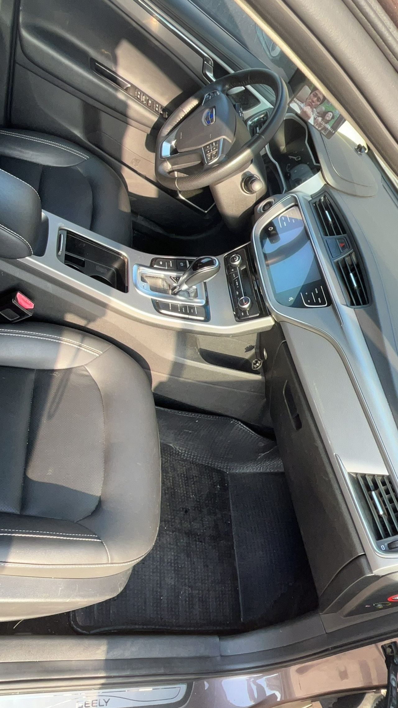 Emgrand GL 2017 1.8L DCT Elite photo 4