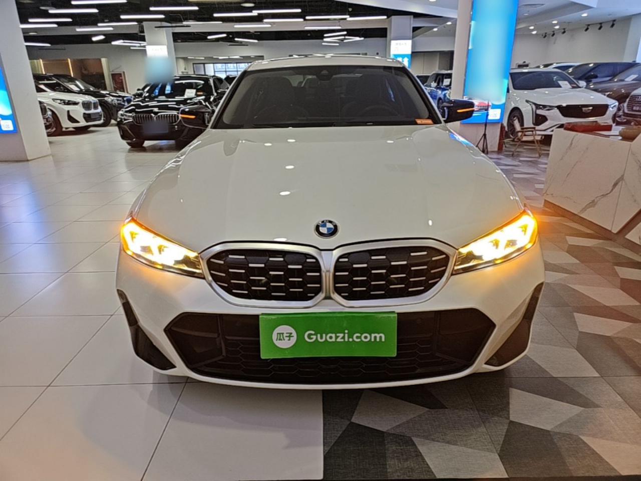 3 Series 2024 325Li M Sport Package photo 2