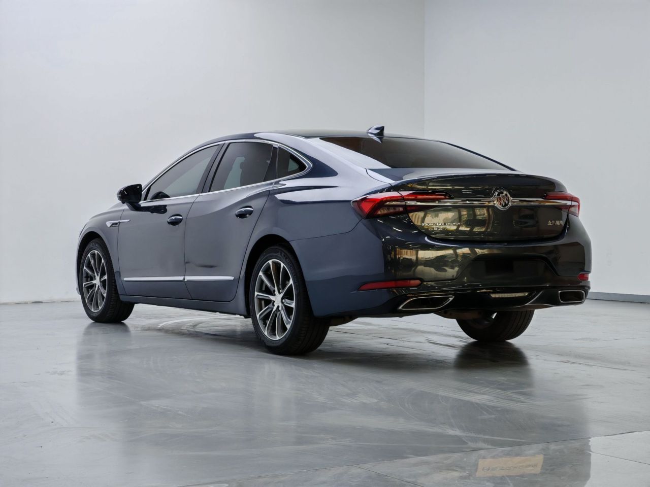 LaCrosse 2022 652T Luxury photo 4