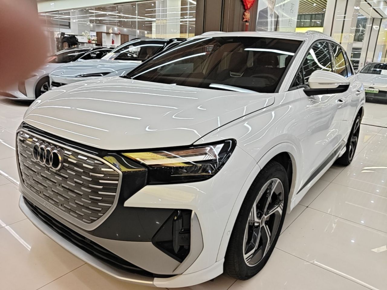 Q4 e-tron 2023 40 e-tron