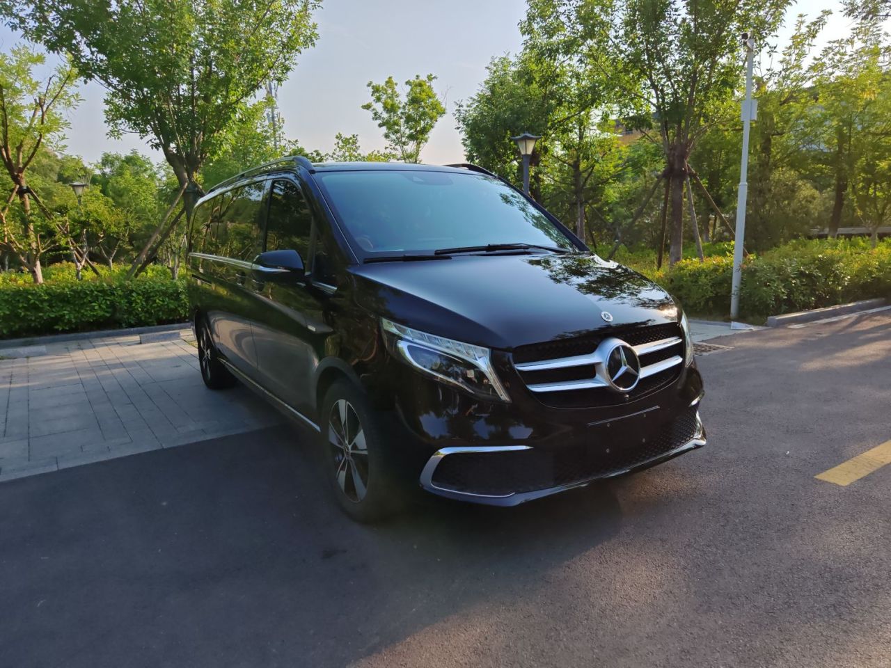 V-Class 2022 V 260 L Long Wheelbase Premium photo 4