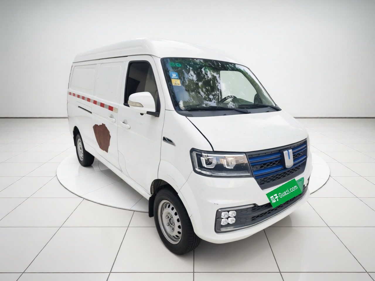 E5 2022 E5L EV Van 39.9kWh photo 3