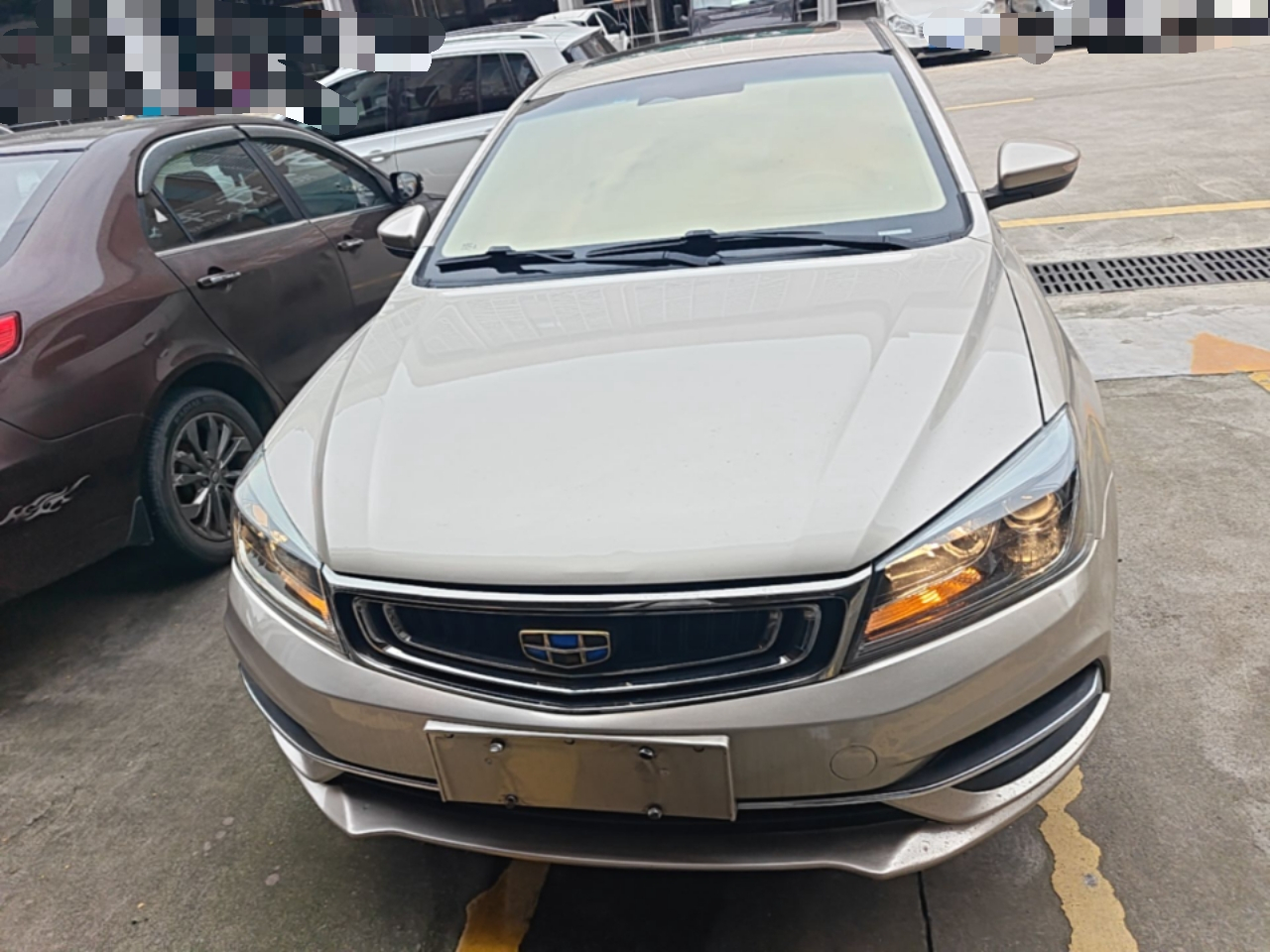 Emgrand 2018 1.5L CVT photo 2