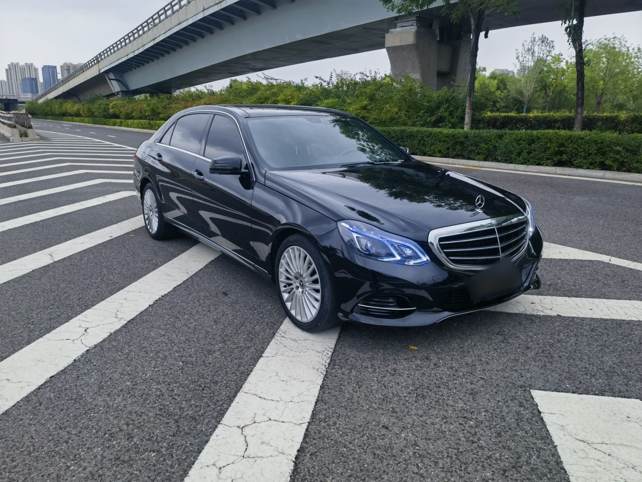E-Class 2015 Facelift E 200 L photo 4